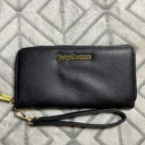 Used Juicy Couture wristlet wallet